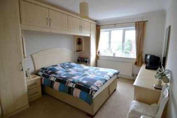 2 Bedroom Flat